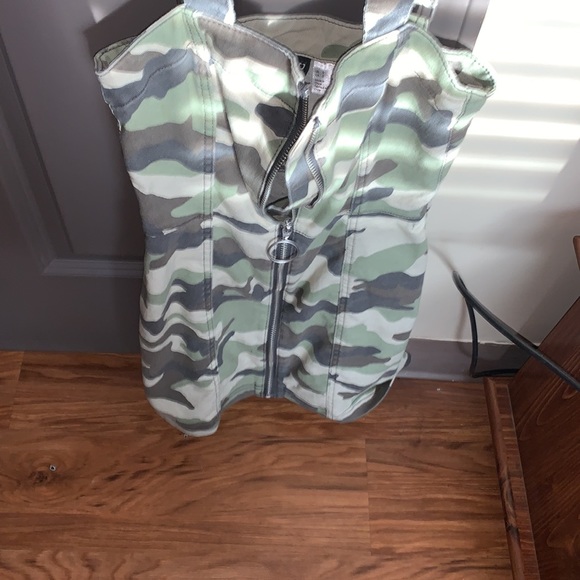 New - Picture 3 of 3